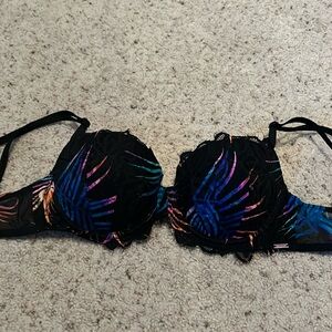 Pink-Victoria Secret bra